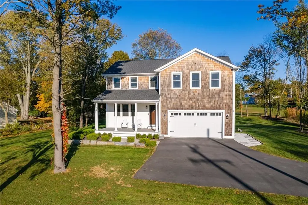 51 Bristol Ferry Road Portsmouth RI 02871