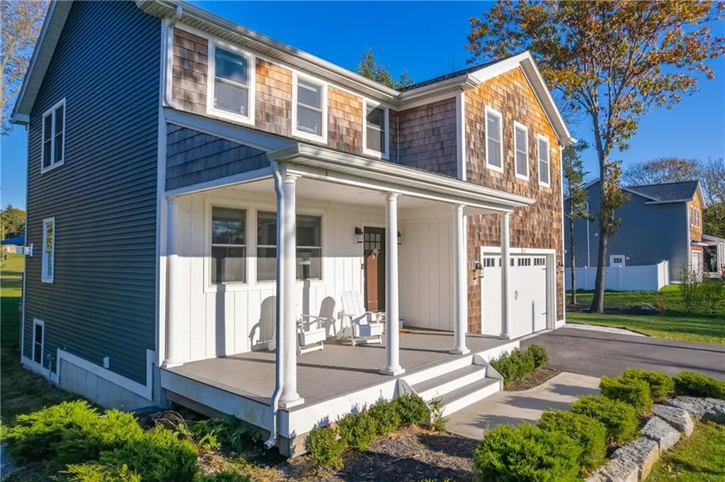 51 Bristol Ferry Road Portsmouth RI 02871