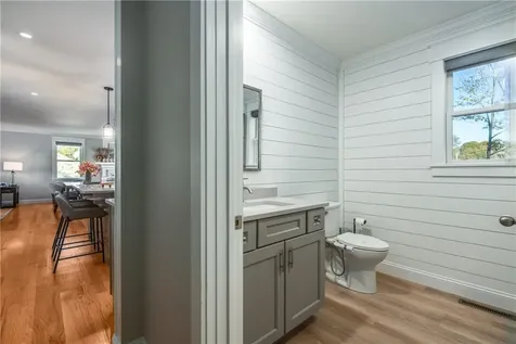 51 Bristol Ferry Road Portsmouth RI 02871