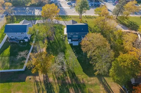 51 Bristol Ferry Road Portsmouth RI 02871