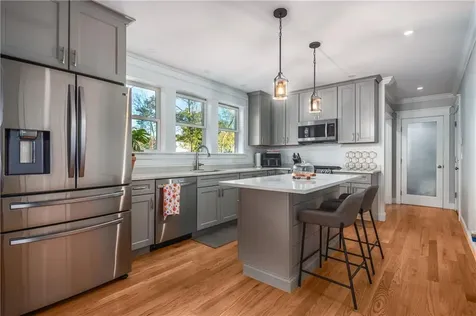 51 Bristol Ferry Road Portsmouth RI 02871