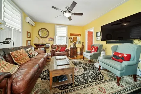 43 Poplar Street Newport RI 02840