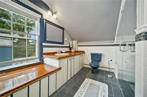 43 Poplar Street Newport RI 02840