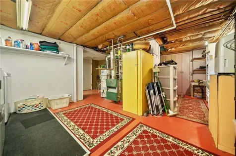 43 Poplar Street Newport RI 02840