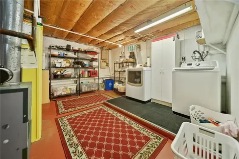 43 Poplar Street Newport RI 02840