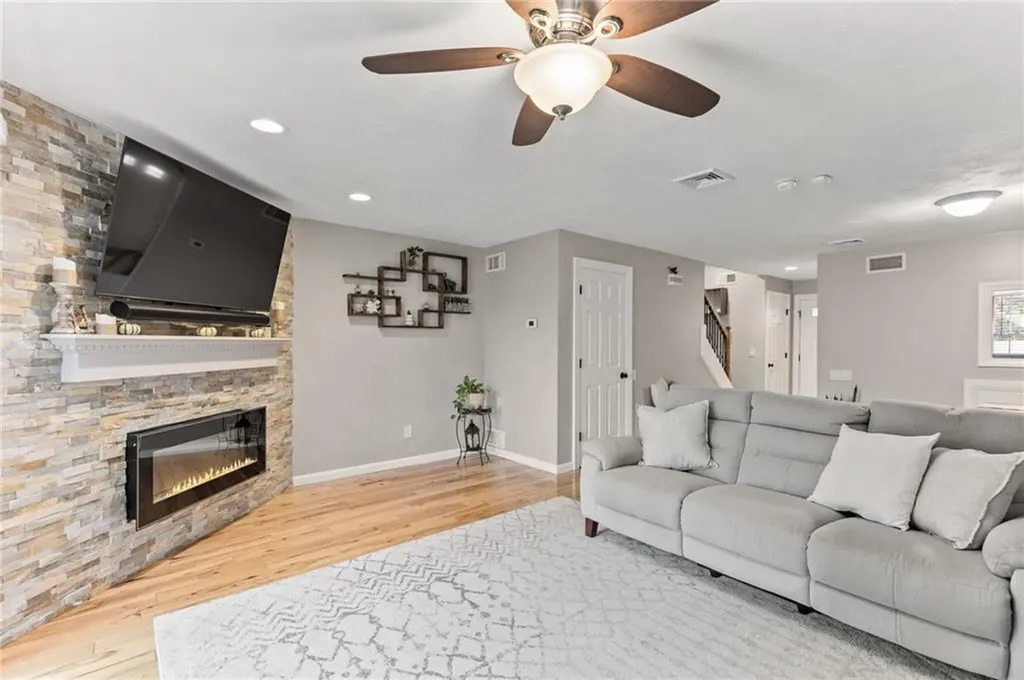 25 Scenic Drive West Warwick RI 02893