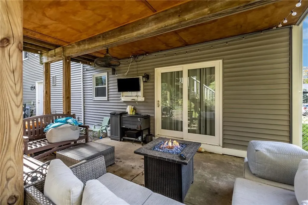 11 Chaple Drive Cranston RI 02920