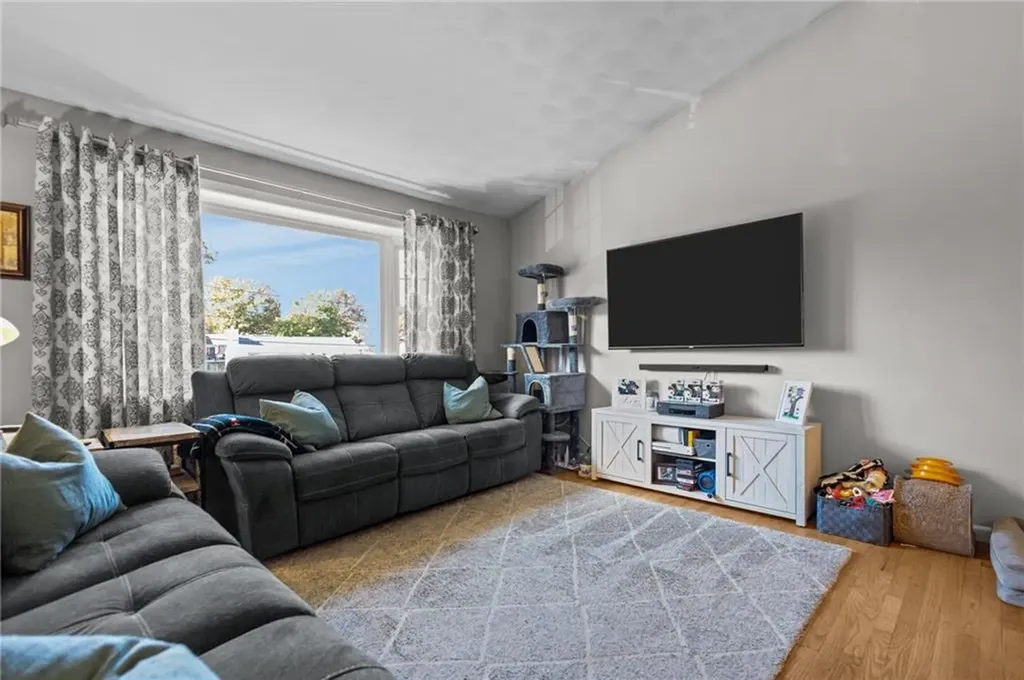 11 Chaple Drive Cranston RI 02920