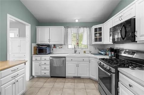 11 Chaple Drive Cranston RI 02920