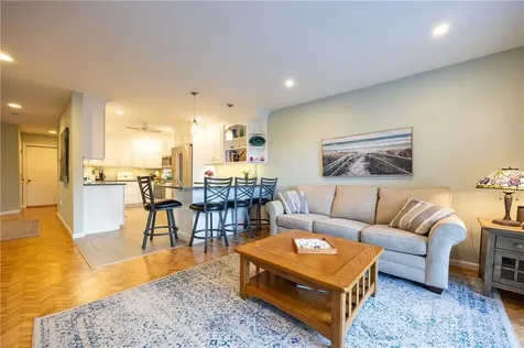 53 Bagy Wrinkle Cove Warren RI 02885