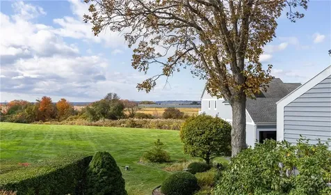 53 Bagy Wrinkle Cove Warren RI 02885