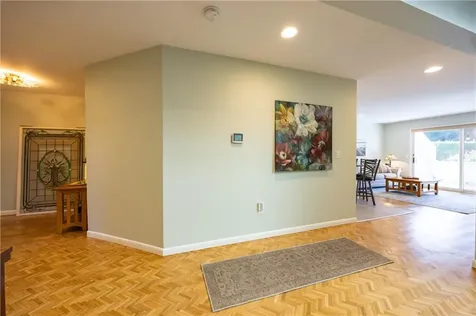 53 Bagy Wrinkle Cove Warren RI 02885