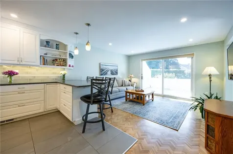 53 Bagy Wrinkle Cove Warren RI 02885