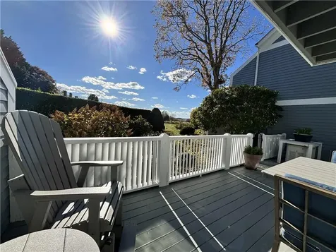 53 Bagy Wrinkle Cove Warren RI 02885