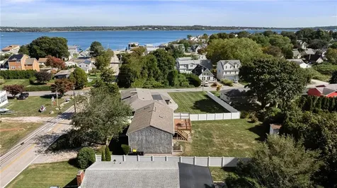 193 Bonnet Shores Road Narragansett RI 02882