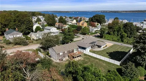 193 Bonnet Shores Road Narragansett RI 02882