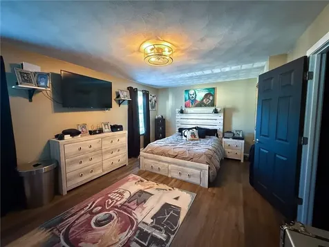 1603 Plainfield Pike Johnston RI 02919