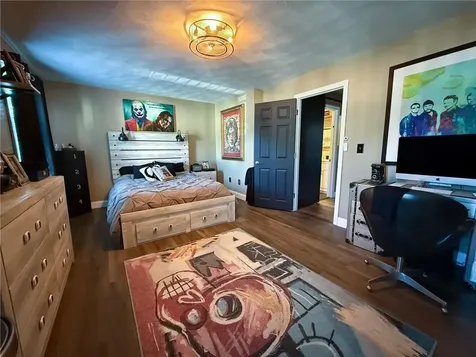 1603 Plainfield Pike Johnston RI 02919