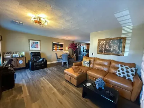 1603 Plainfield Pike Johnston RI 02919