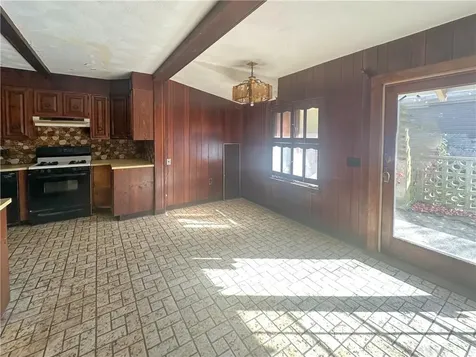 16 Shaw Avenue Johnston RI 02919