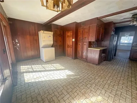 16 Shaw Avenue Johnston RI 02919