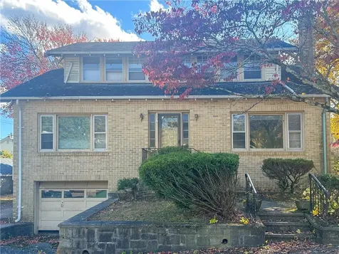 16 Shaw Avenue Johnston RI 02919