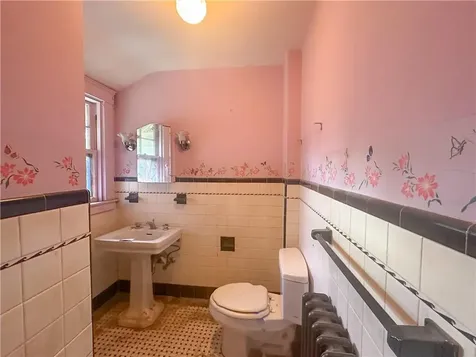 16 Shaw Avenue Johnston RI 02919