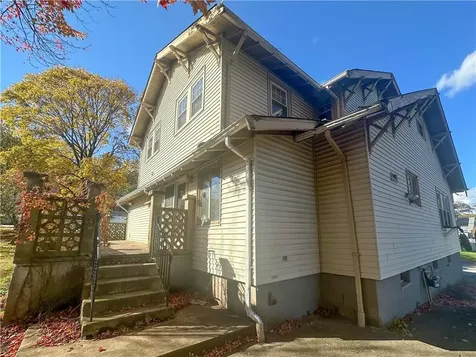 16 Shaw Avenue Johnston RI 02919