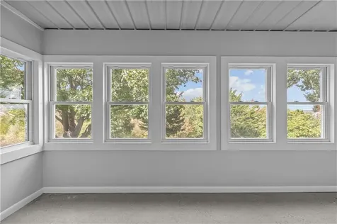 345 Main Road Tiverton RI 02878