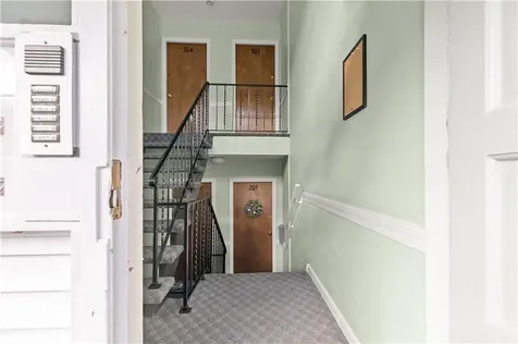 345 Main Road Tiverton RI 02878