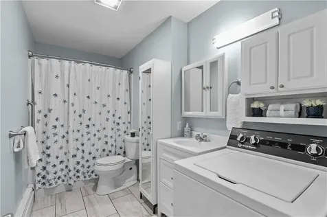 345 Main Road Tiverton RI 02878