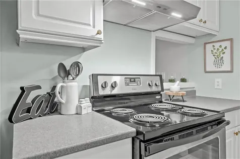 345 Main Road Tiverton RI 02878