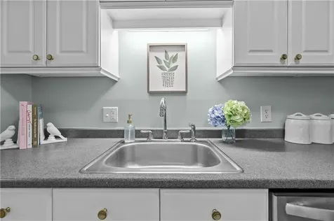 345 Main Road Tiverton RI 02878