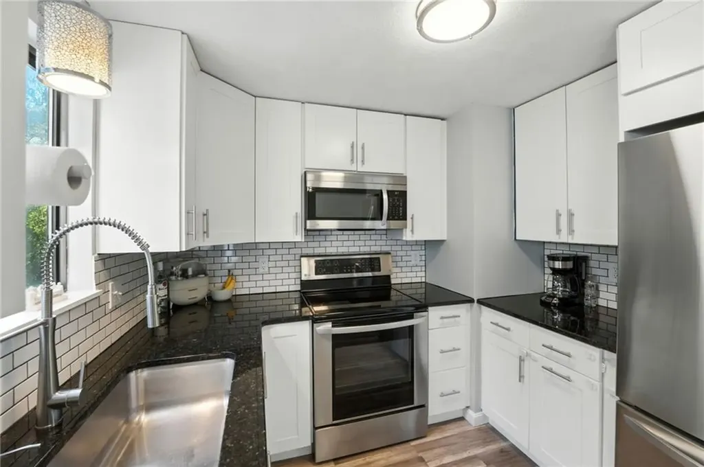 2703 Pinewood Drive Smithfield RI 02917