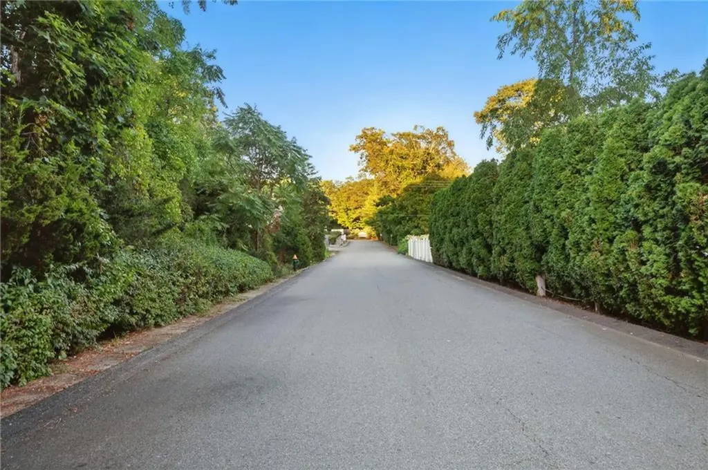 2703 Pinewood Drive Smithfield RI 02917