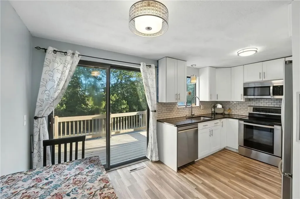 2703 Pinewood Drive Smithfield RI 02917