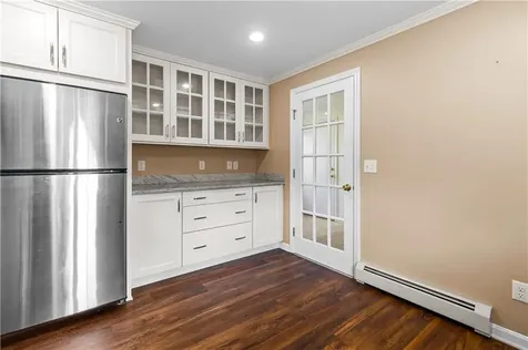 12 Beth Road Tiverton RI 02878