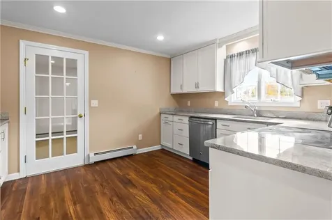 12 Beth Road Tiverton RI 02878