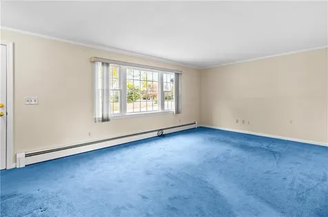 12 Beth Road Tiverton RI 02878