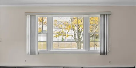 12 Beth Road Tiverton RI 02878