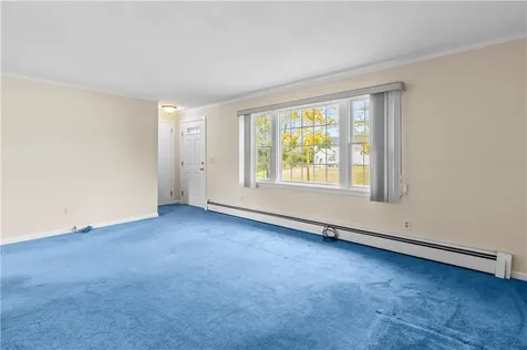 12 Beth Road Tiverton RI 02878