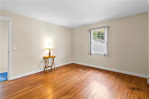 12 Beth Road Tiverton RI 02878