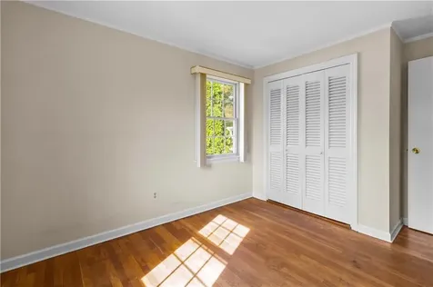 12 Beth Road Tiverton RI 02878