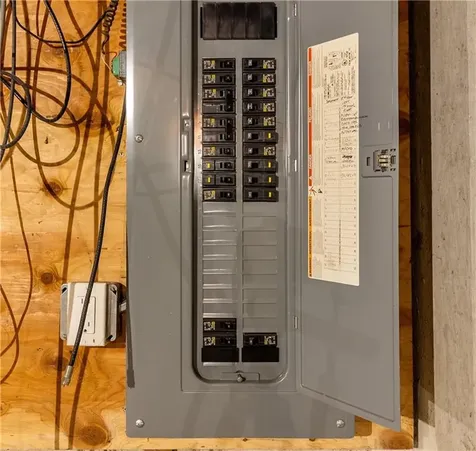 12 Beth Road Tiverton RI 02878