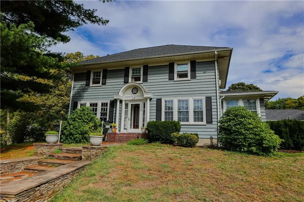 740 Veterans Memorial Parkway East Providence RI 02914