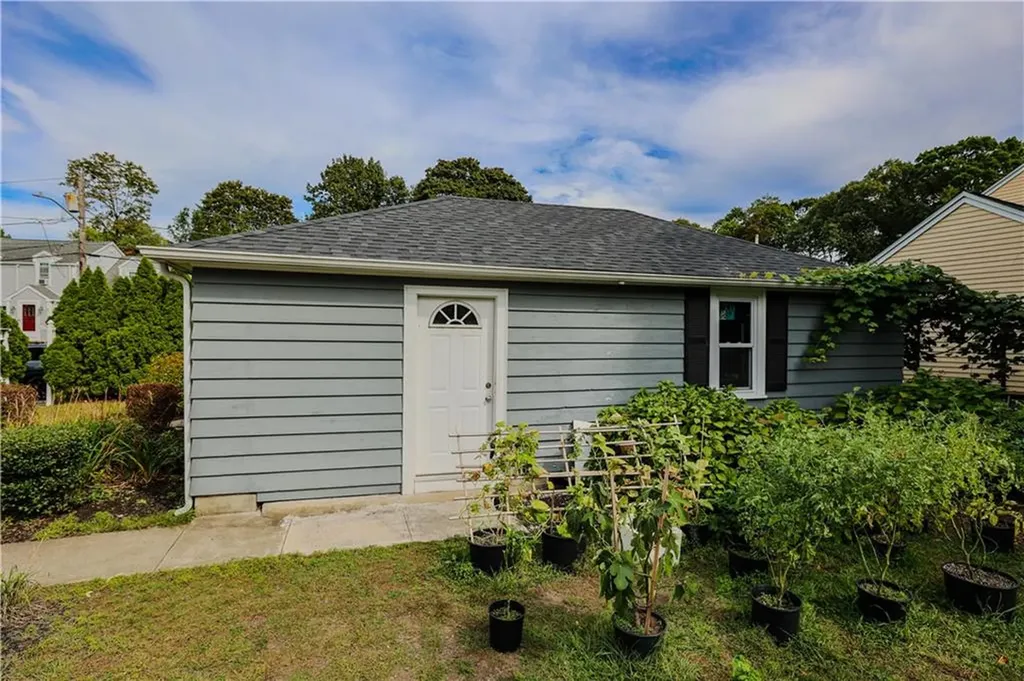 740 Veterans Memorial Parkway East Providence RI 02914