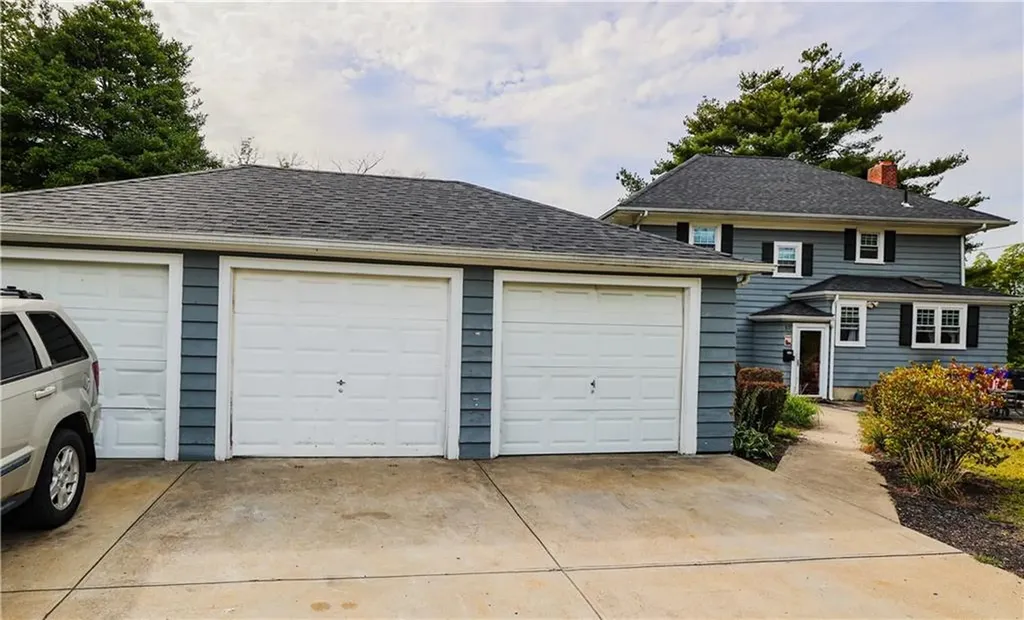 740 Veterans Memorial Parkway East Providence RI 02914