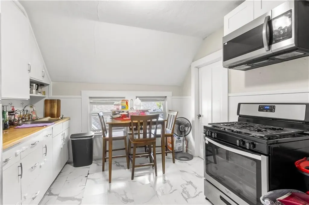 43 Welles Street Woonsocket RI 02895
