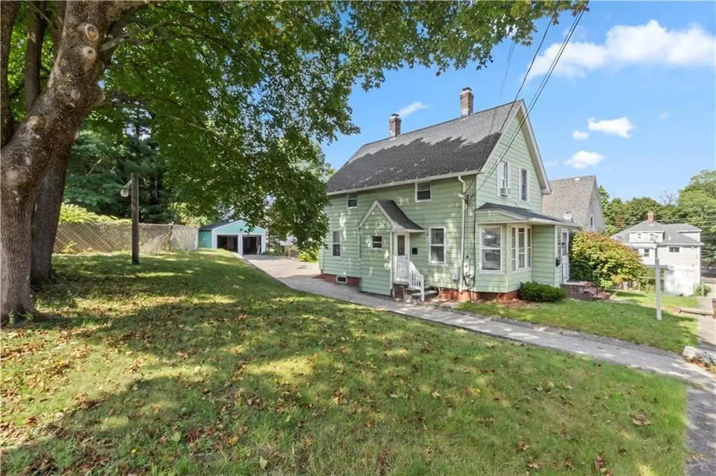 43 Welles Street Woonsocket RI 02895