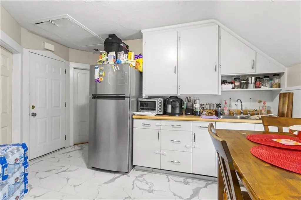 43 Welles Street Woonsocket RI 02895
